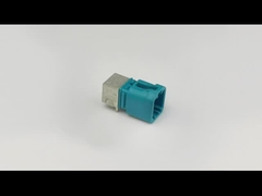 Ports bleus du quadruple de la mini FAKRA du connecteur Z eau à angle droit de code quatre